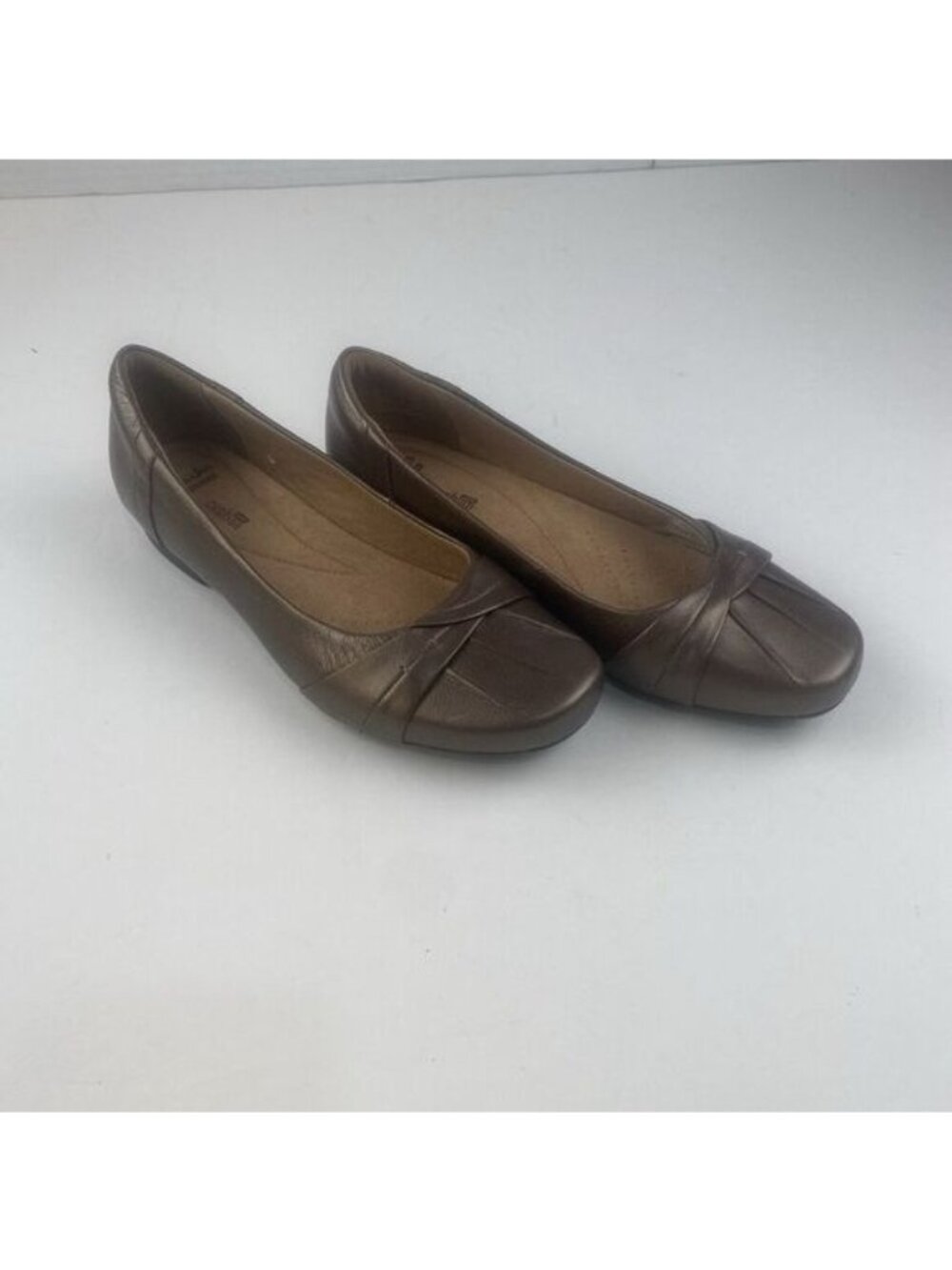 Clarks Collection Womens 8 M  Metallic Gold Slip On Casual Dress Flat Shoes Used